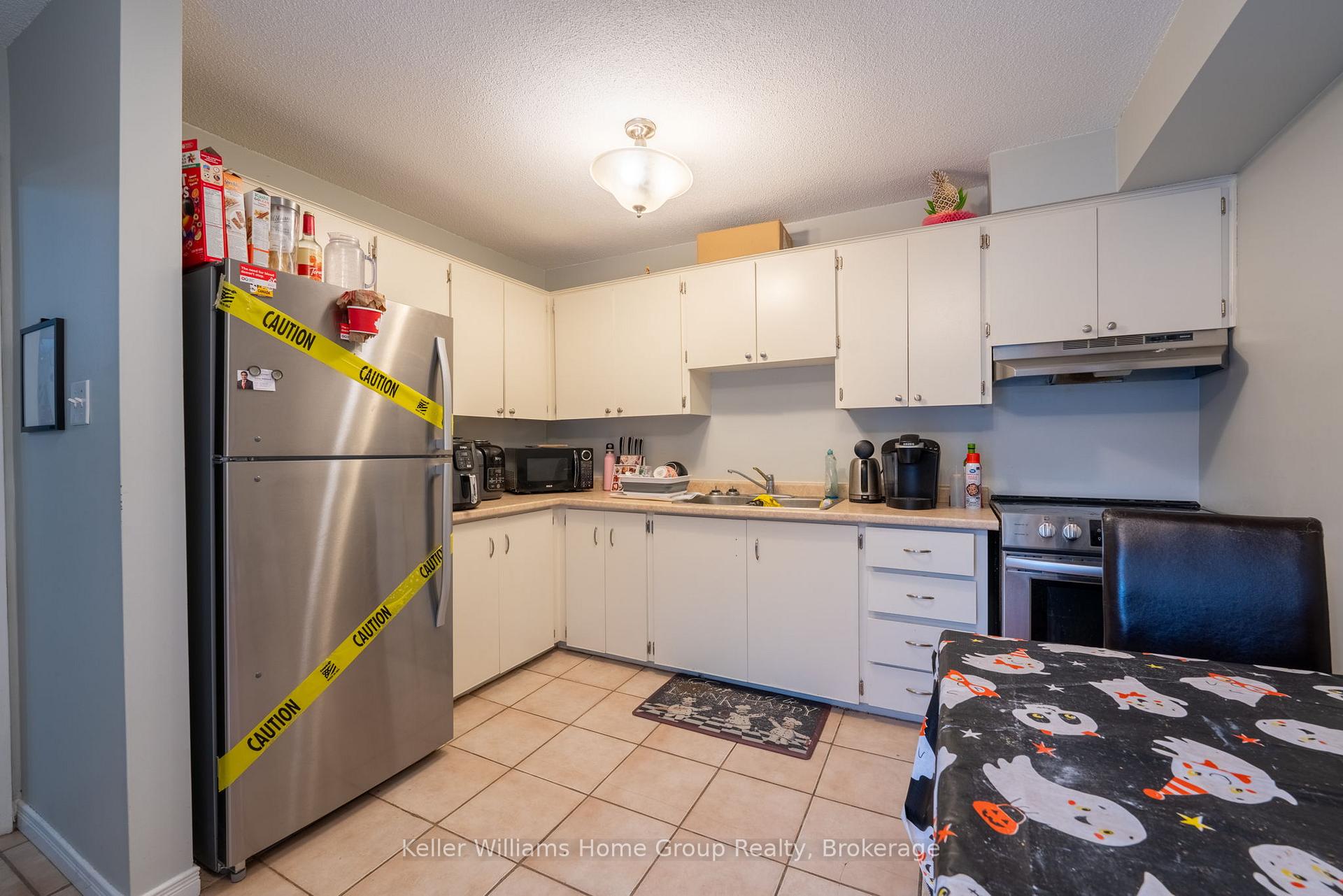 Photo 10 of 26 Wilsonview Avenue, Guelph, Dovercliffe Park/Old University — HOMEH