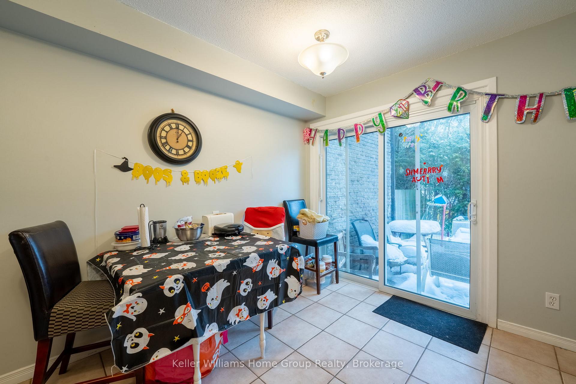 Photo 11 of 26 Wilsonview Avenue, Guelph, Dovercliffe Park/Old University — HOMEH