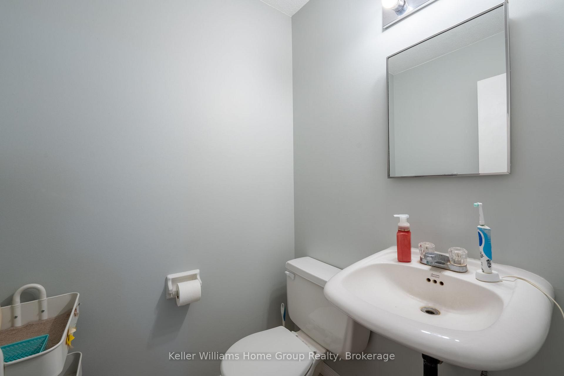 Photo 12 of 26 Wilsonview Avenue, Guelph, Dovercliffe Park/Old University — HOMEH
