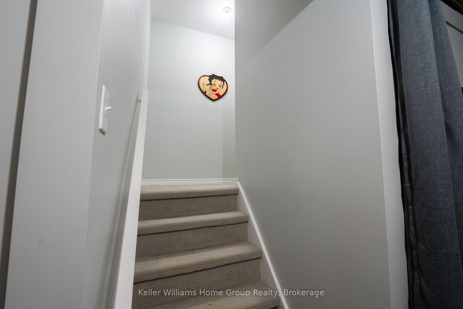 Photo 13 of 26 Wilsonview Avenue, Guelph, Dovercliffe Park/Old University — HOMEH