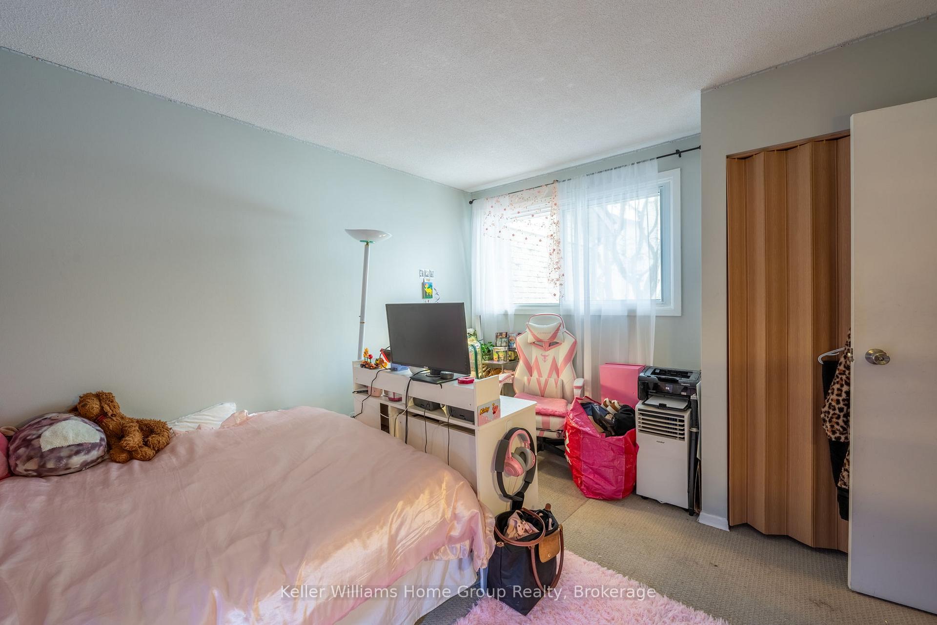 Photo 15 of 26 Wilsonview Avenue, Guelph, Dovercliffe Park/Old University — HOMEH