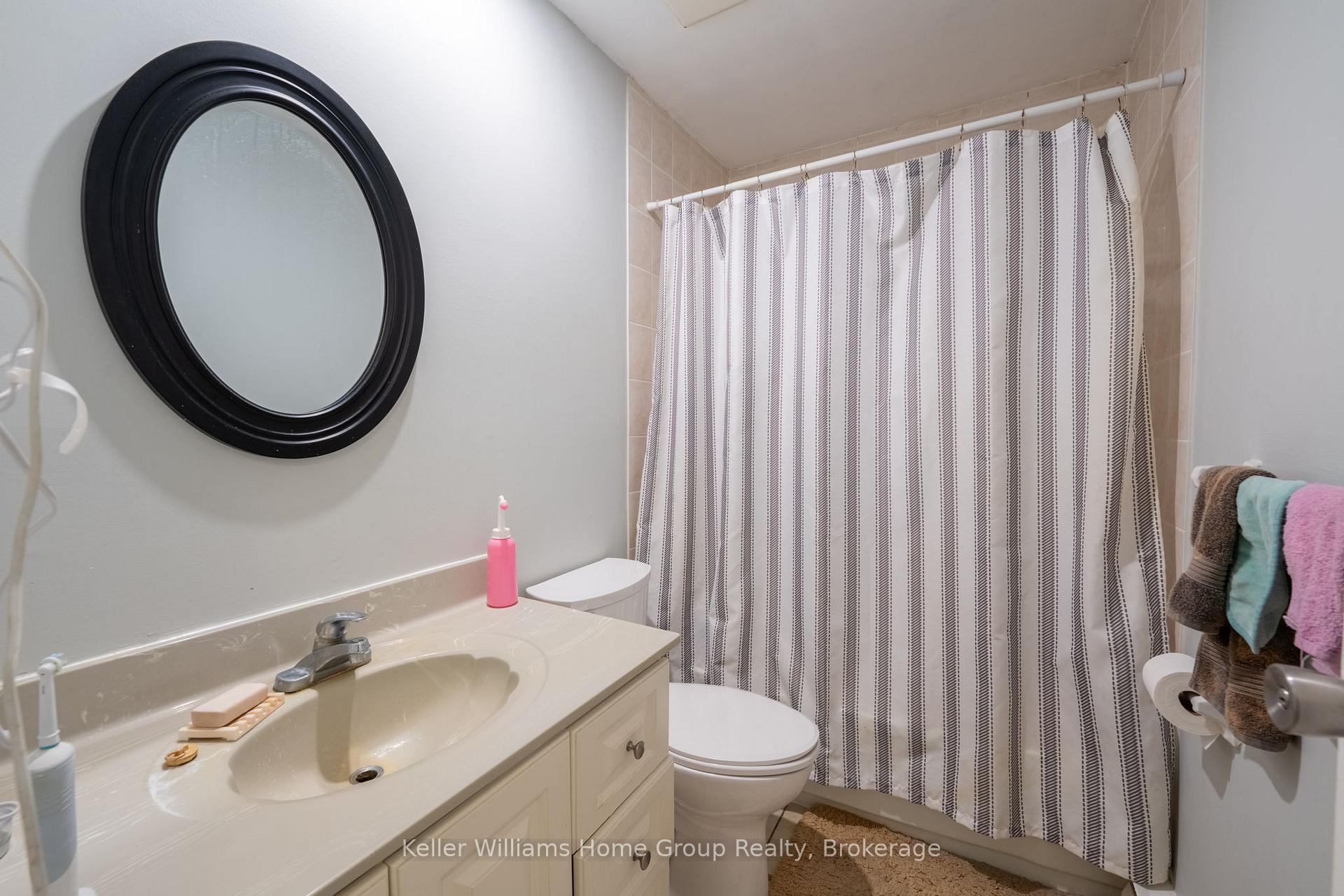 Photo 17 of 26 Wilsonview Avenue, Guelph, Dovercliffe Park/Old University — HOMEH