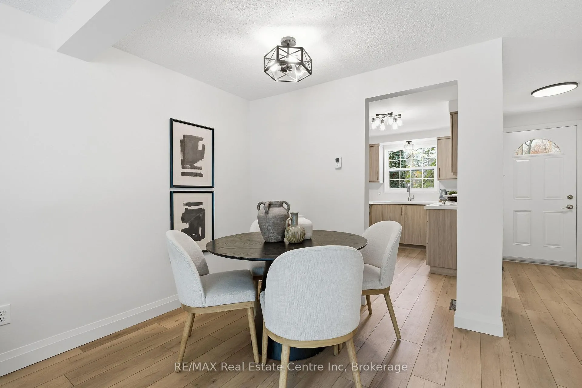 Photo 15 of Unit 1, 383 Edinburgh Road S, Guelph, Dovercliffe Park/Old University — HOMEH