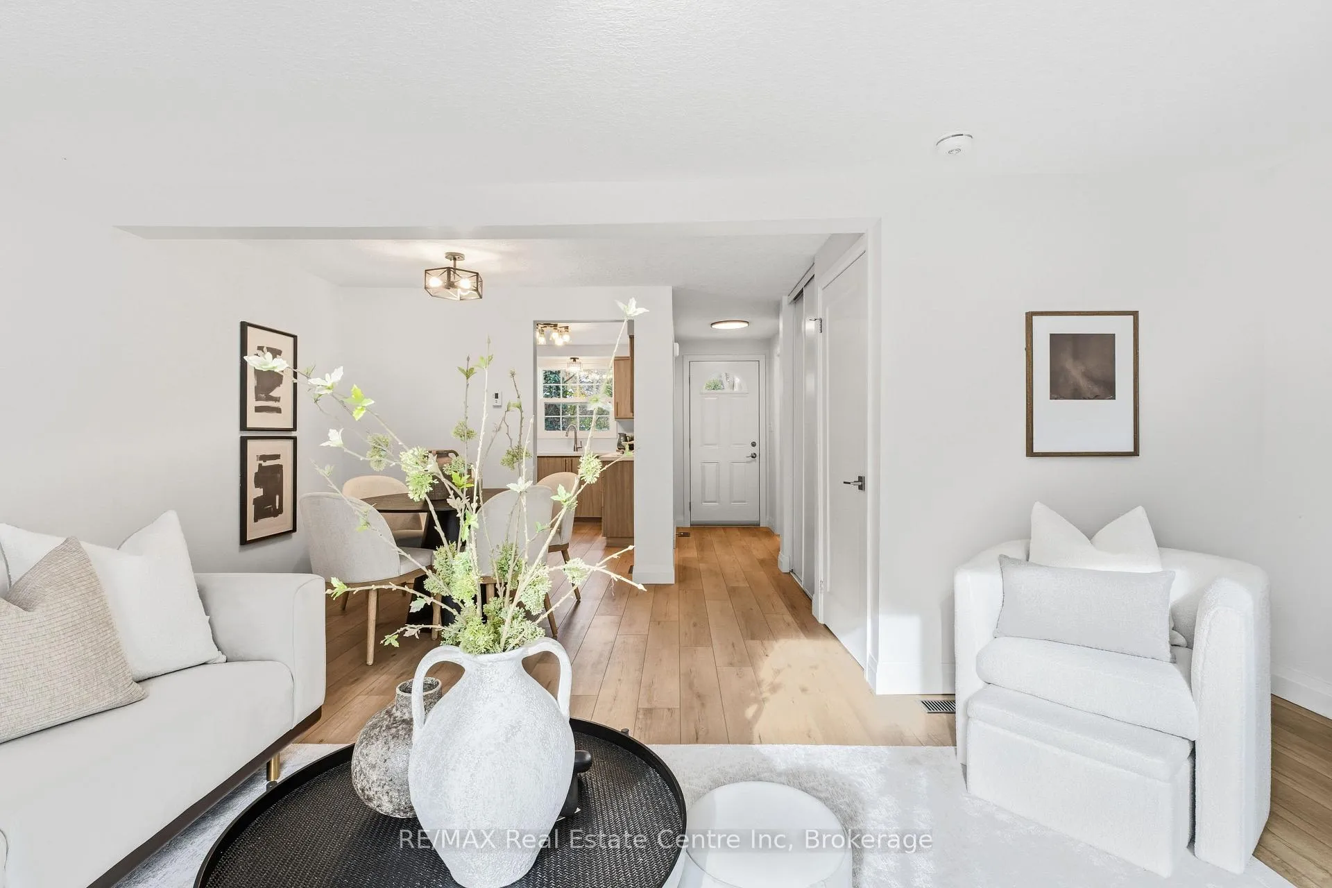 Photo 20 of Unit 1, 383 Edinburgh Road S, Guelph, Dovercliffe Park/Old University — HOMEH