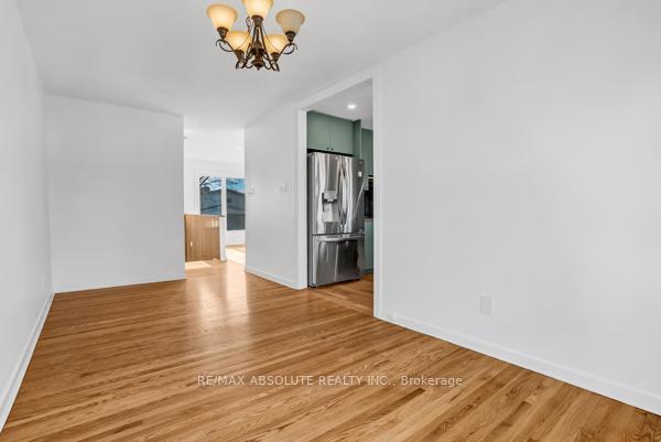 Photo 3 of 31 Bellfield Street, Ottawa, Bayshore — HOMEH
