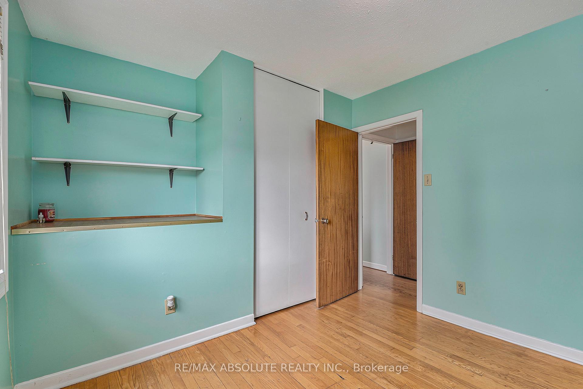 Photo 15 of 31 Bellfield Street, Ottawa, Bayshore — HOMEH
