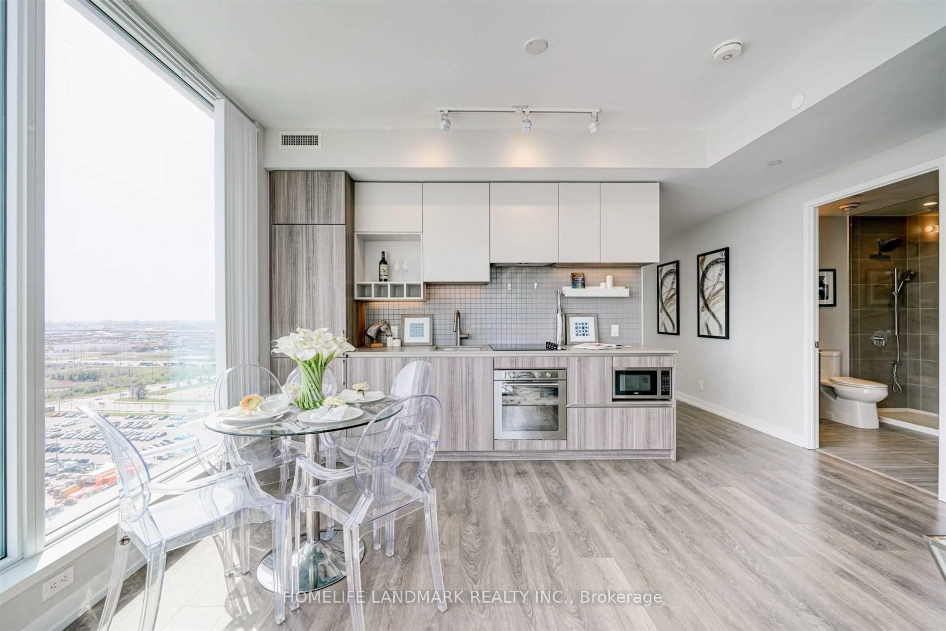 Photo 12 of Unit 2102, 898 Portage Parkway, Vaughan, Vaughan Corporate Centre — HOMEH