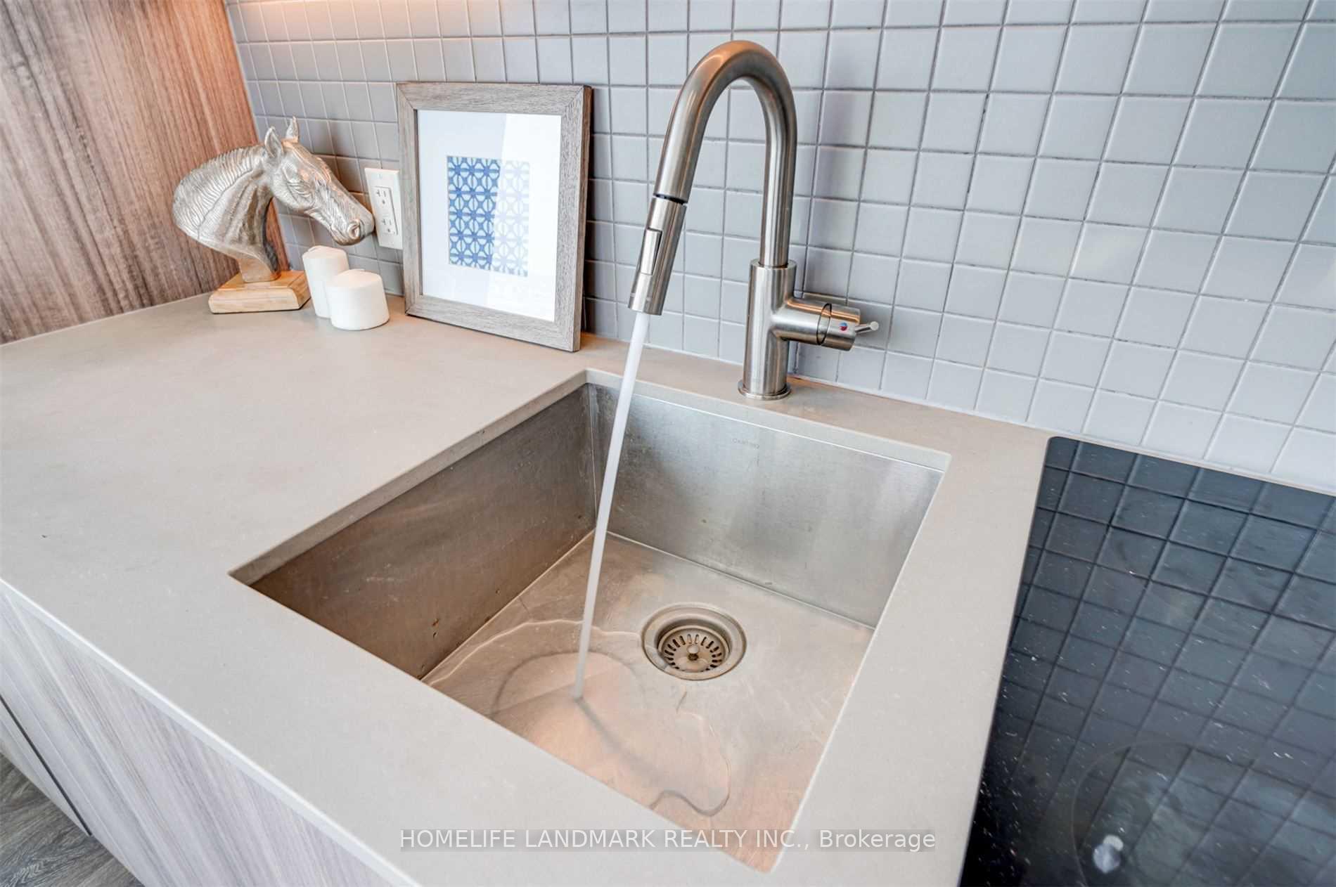 Photo 17 of Unit 2102, 898 Portage Parkway, Vaughan, Vaughan Corporate Centre — HOMEH