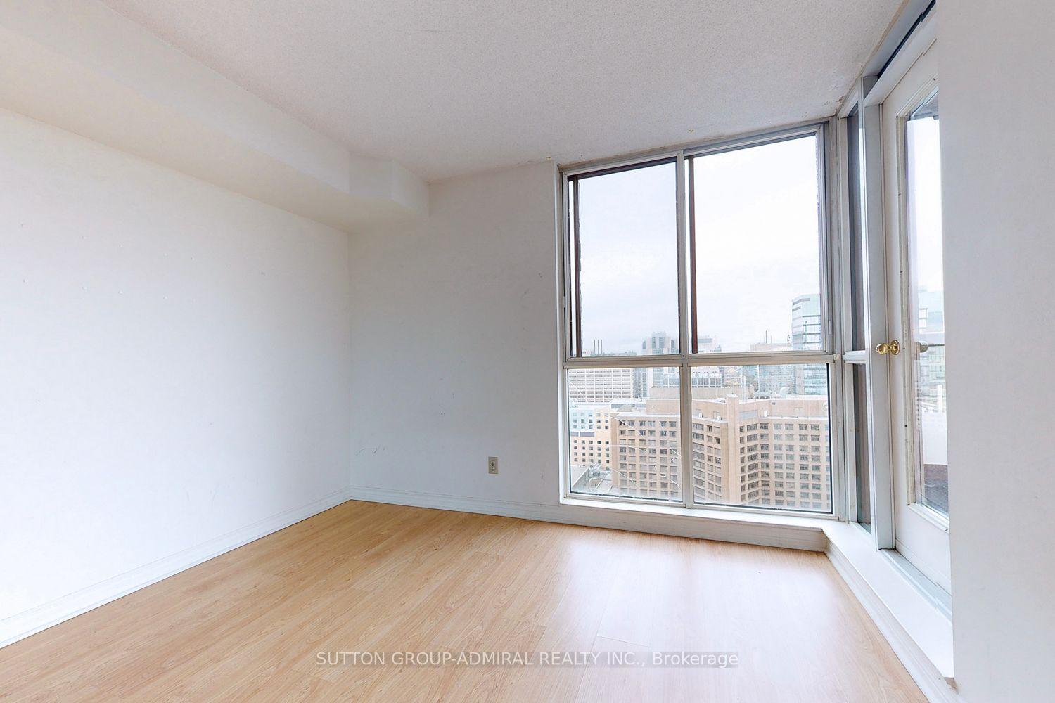 Photo 6 of Unit 2405, 736 Bay Street, Toronto, Bay Street Corridor — HOMEH