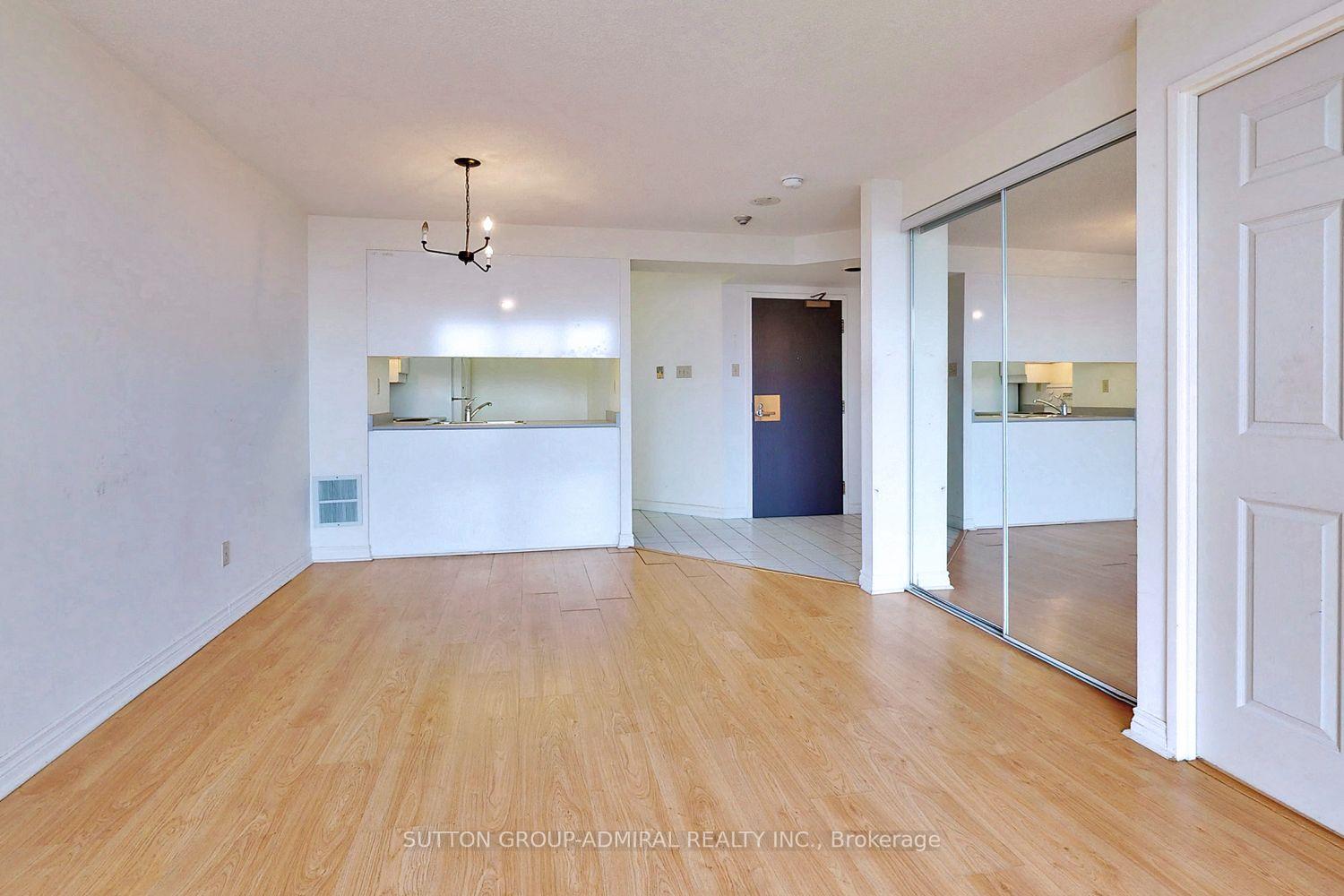 Photo 21 of Unit 2405, 736 Bay Street, Toronto, Bay Street Corridor — HOMEH