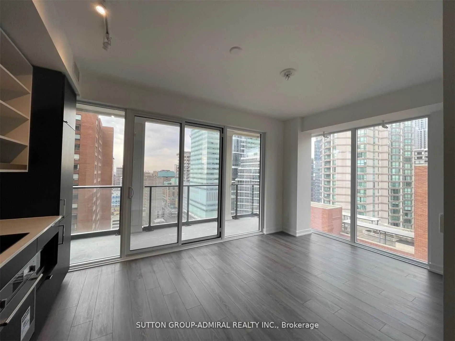 Photo 2 of Unit 1615, 20 Edward Street, Toronto, Bay Street Corridor — HOMEH