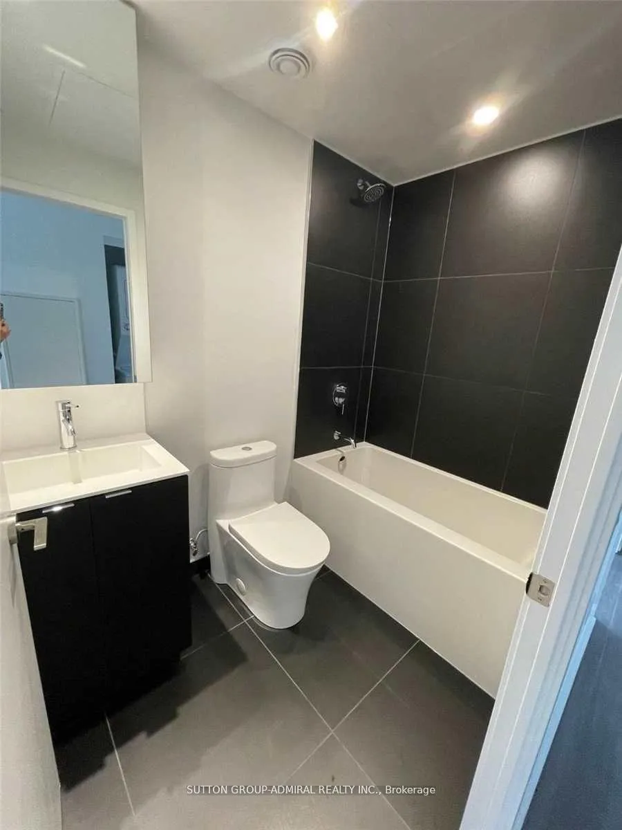 Photo 6 of Unit 1615, 20 Edward Street, Toronto, Bay Street Corridor — HOMEH