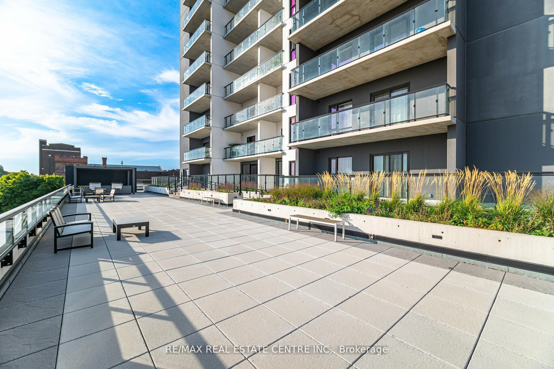 Photo 12 of Unit 1007, 15 Queen Street S, Hamilton, Central — HOMEH
