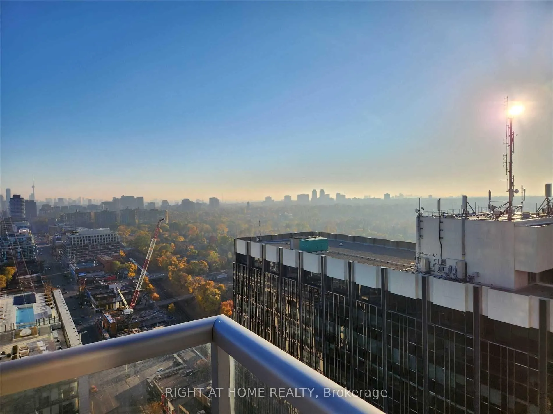 Photo 10 of Unit 2805, 2181 Yonge Street, Toronto, Mount Pleasant West — HOMEH