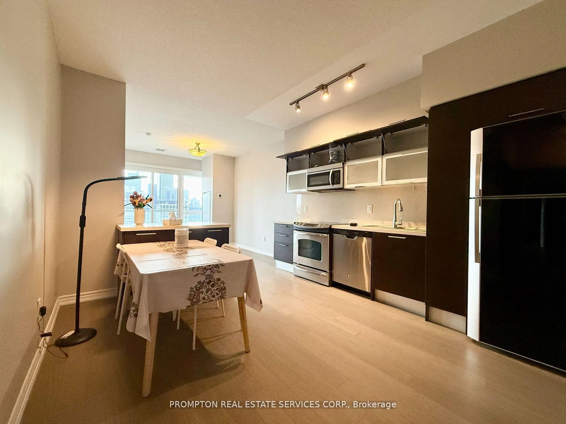 Photo 3 of Unit 2808, 386 Yonge Street, Toronto, Bay Street Corridor — HOMEH