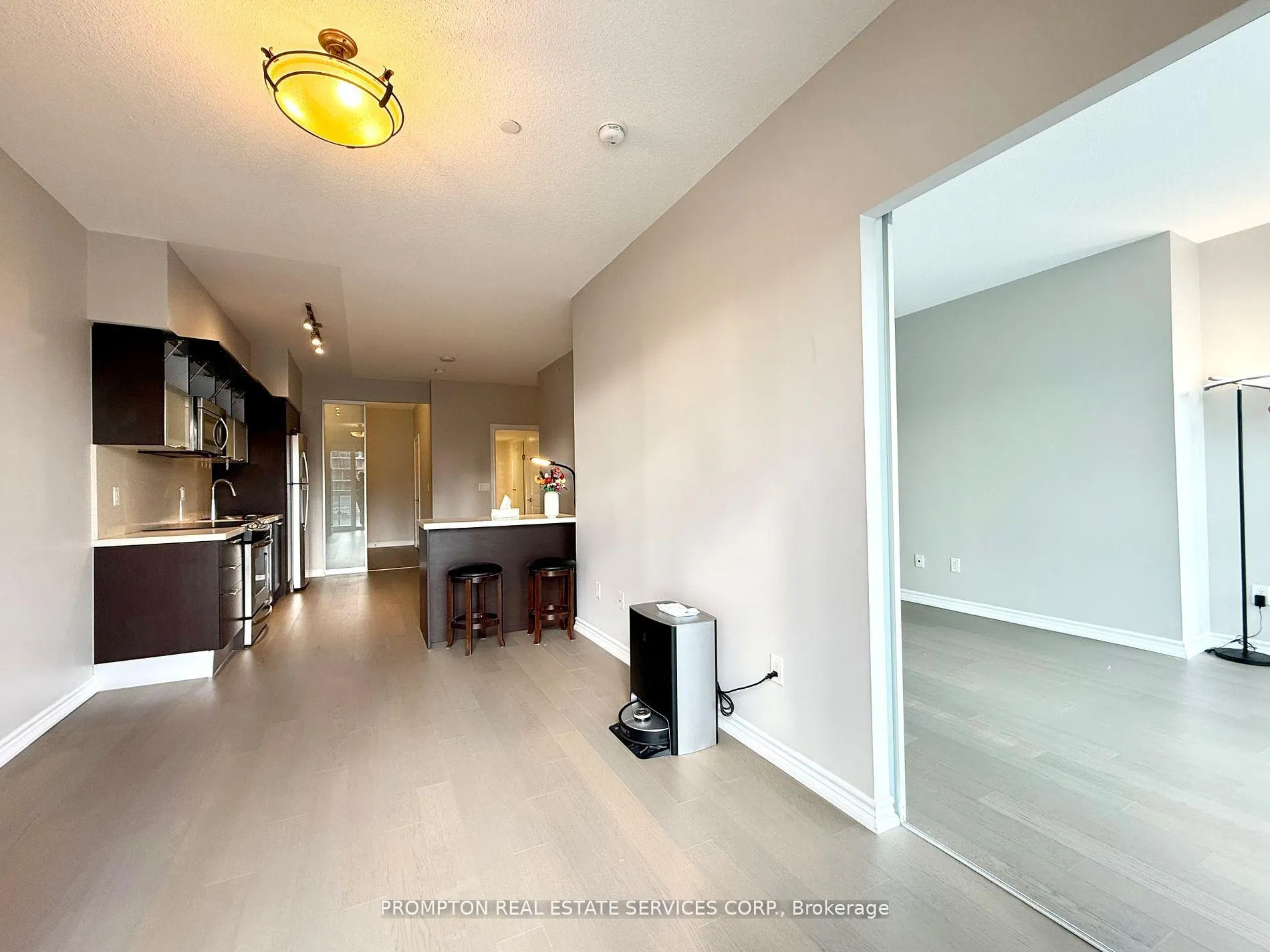 Photo 4 of Unit 2808, 386 Yonge Street, Toronto, Bay Street Corridor — HOMEH