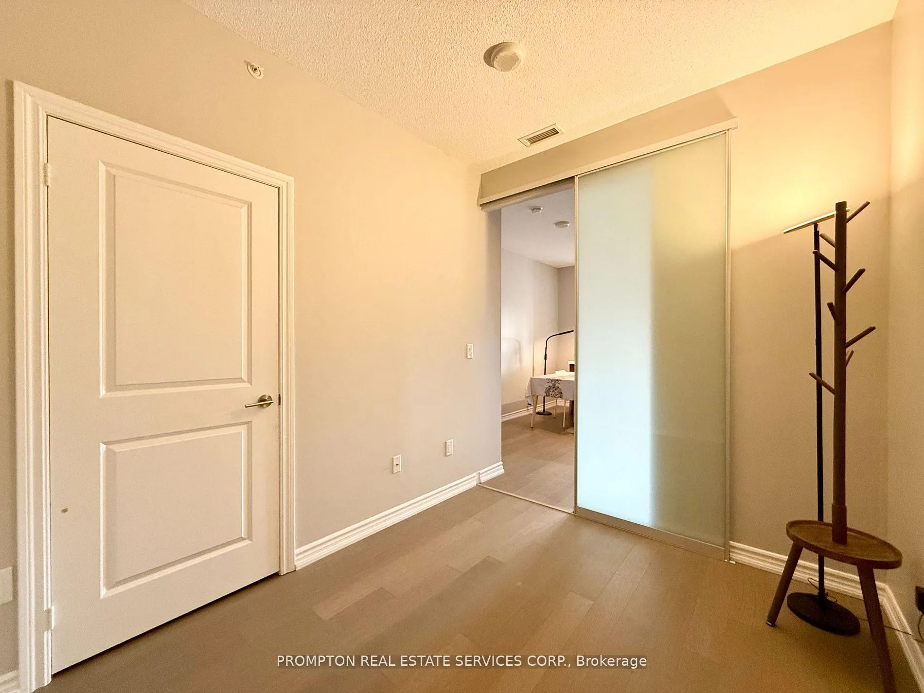 Photo 8 of Unit 2808, 386 Yonge Street, Toronto, Bay Street Corridor — HOMEH