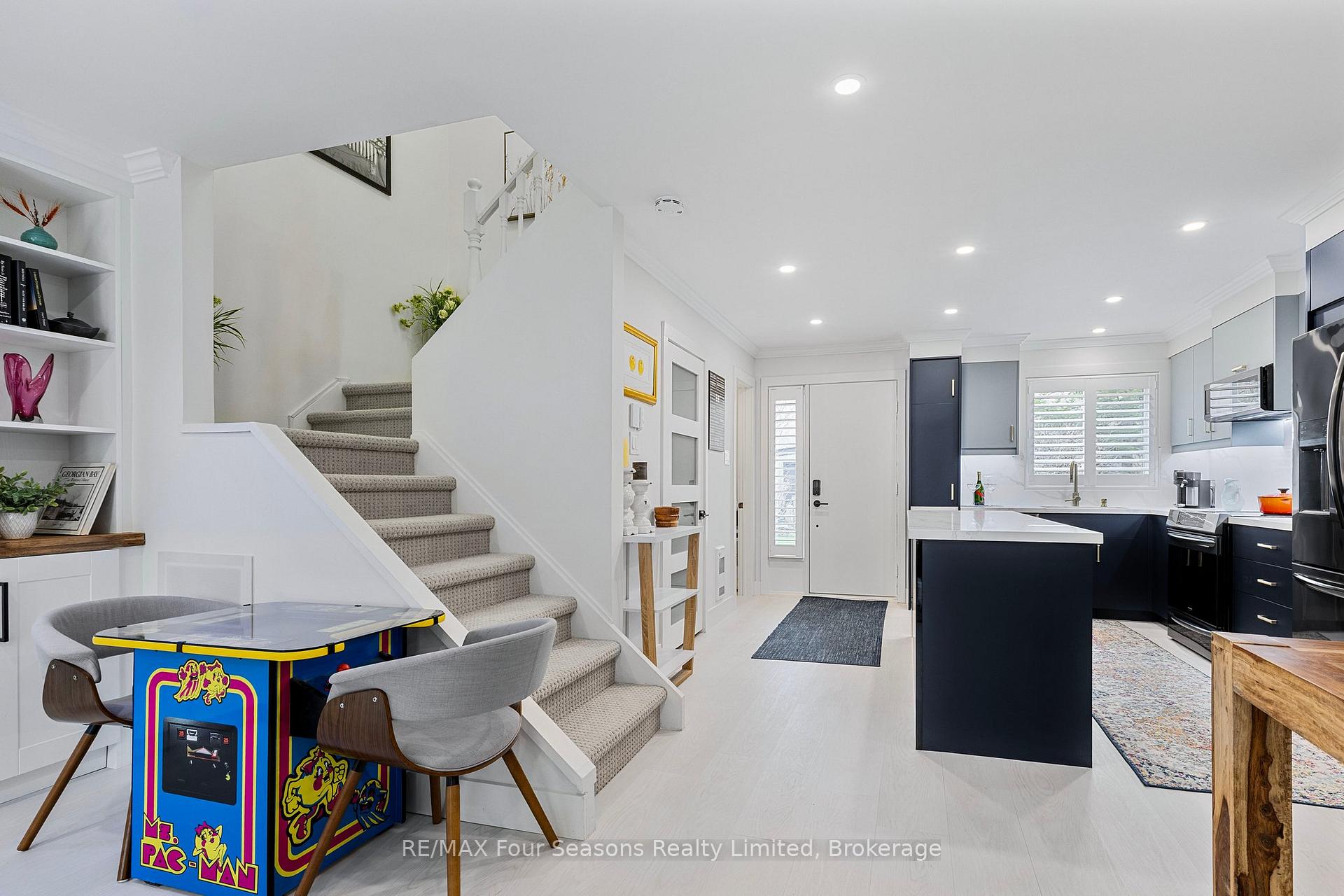 Photo 19 of 113 Escarpment Crescent, Collingwood — HOMEH