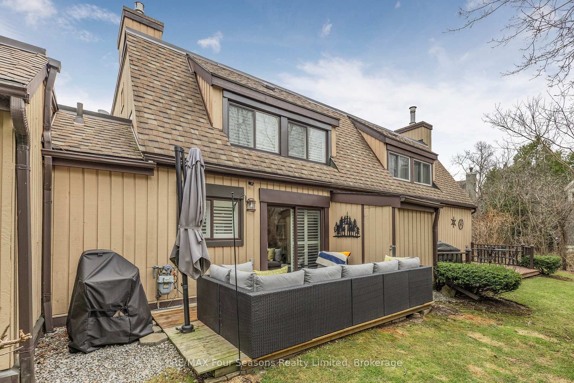 Photo 35 of 113 Escarpment Crescent, Collingwood — HOMEH