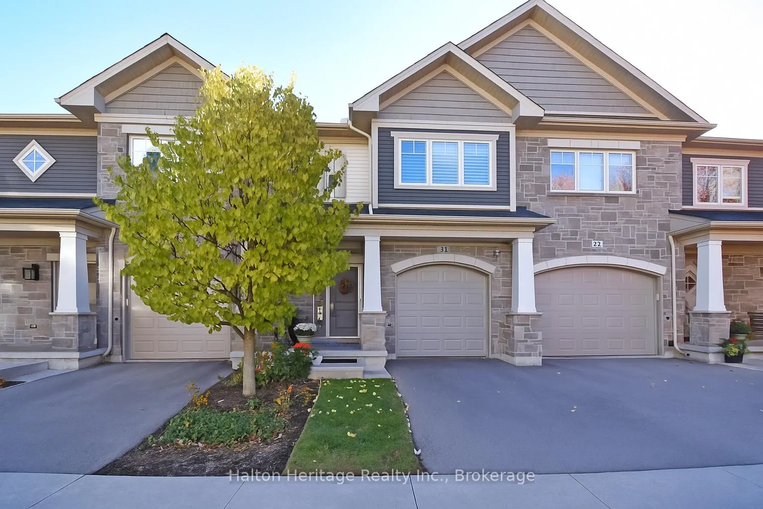 Photo 1 of Unit 31, 40 Hamilton Street S, Hamilton, Waterdown — HOMEH