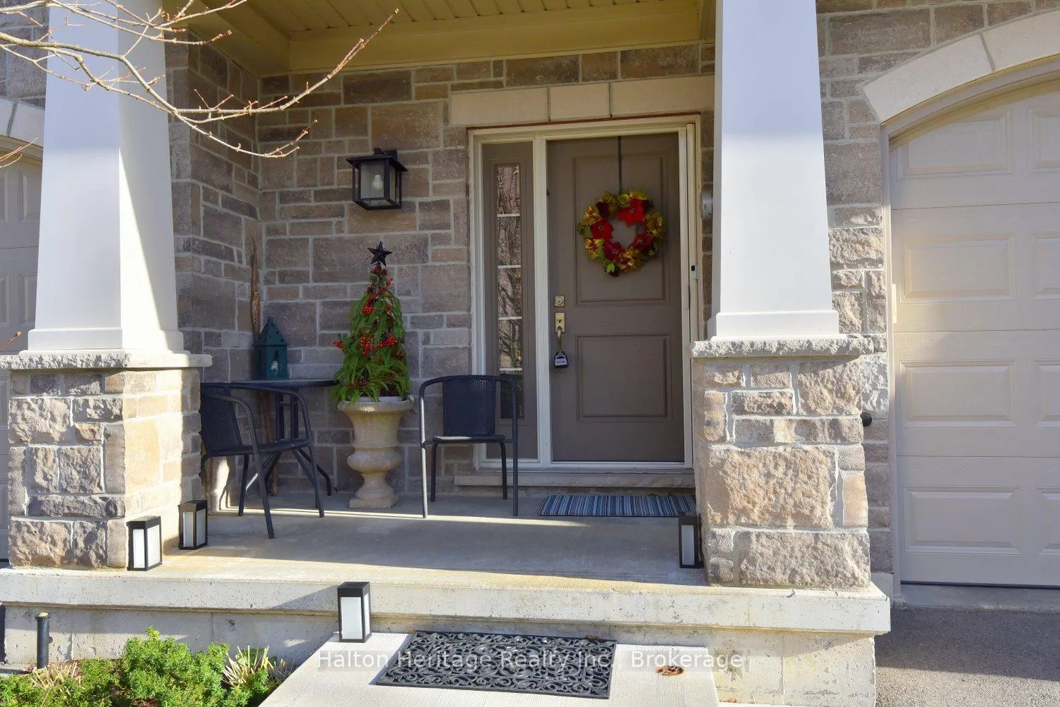 Photo 4 of Unit 31, 40 Hamilton Street S, Hamilton, Waterdown — HOMEH