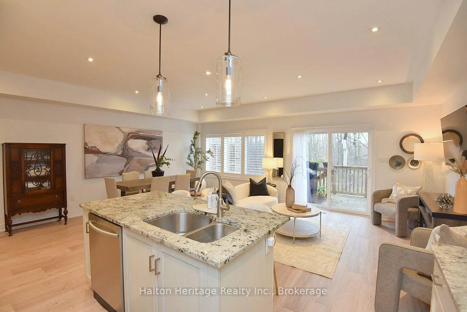 Photo 16 of Unit 31, 40 Hamilton Street S, Hamilton, Waterdown — HOMEH