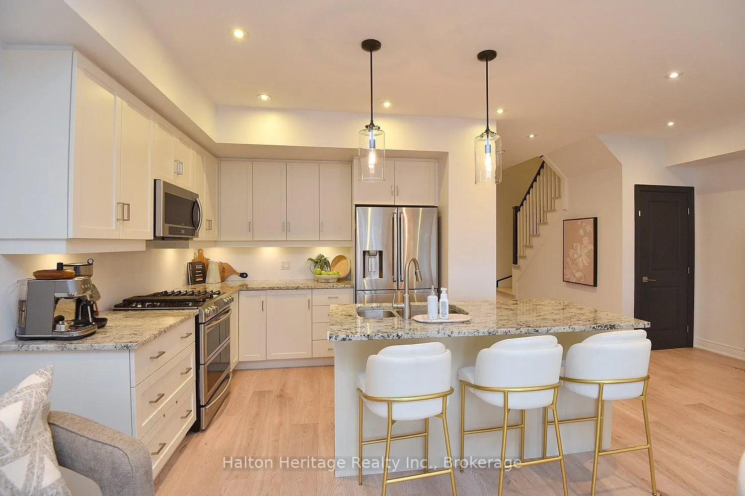Photo 17 of Unit 31, 40 Hamilton Street S, Hamilton, Waterdown — HOMEH