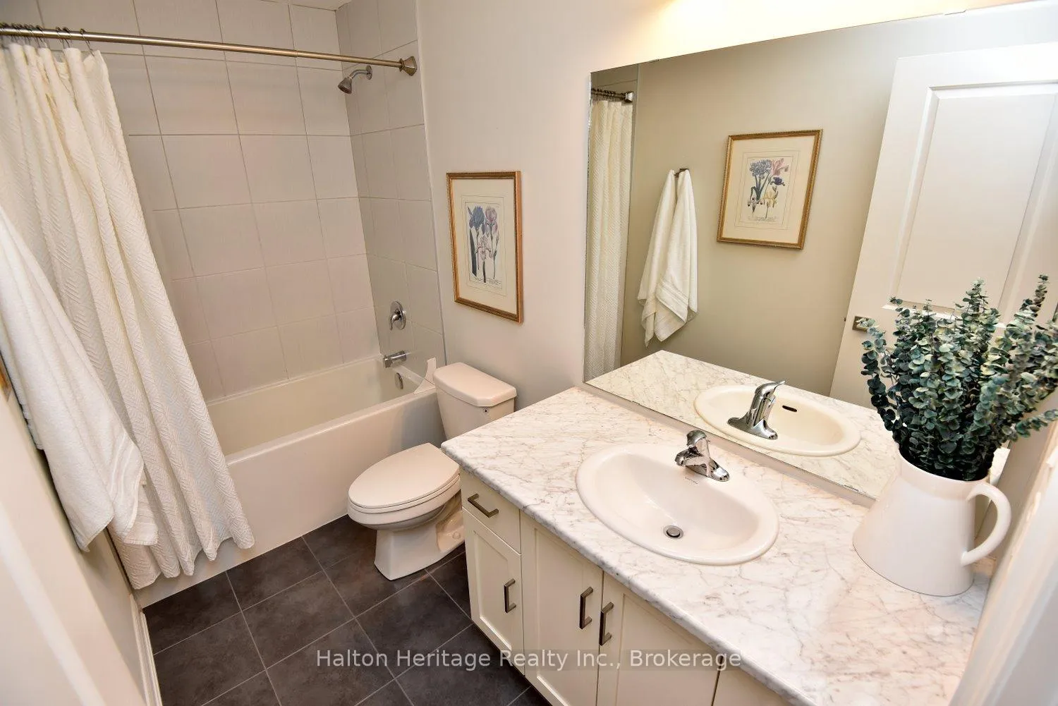 Photo 36 of Unit 31, 40 Hamilton Street S, Hamilton, Waterdown — HOMEH