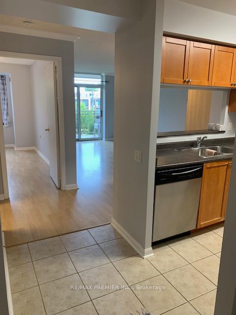 Photo 10 of Unit 402, 650 Lawrence Avenue W, Toronto, Englemount-Lawrence — HOMEH