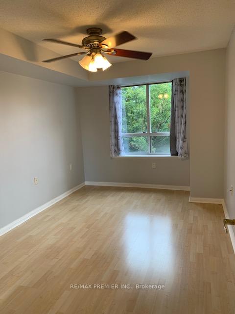 Photo 19 of Unit 402, 650 Lawrence Avenue W, Toronto, Englemount-Lawrence — HOMEH