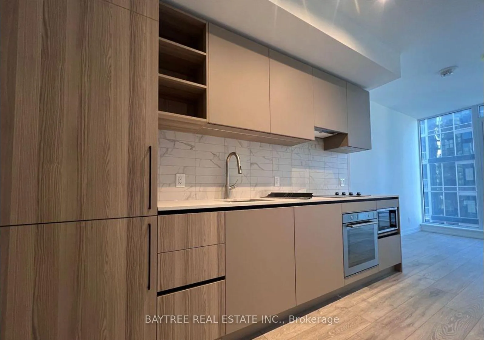 Photo 4 of Unit 3610, 55 Mercer Street, Toronto, Waterfront Communities — HOMEH