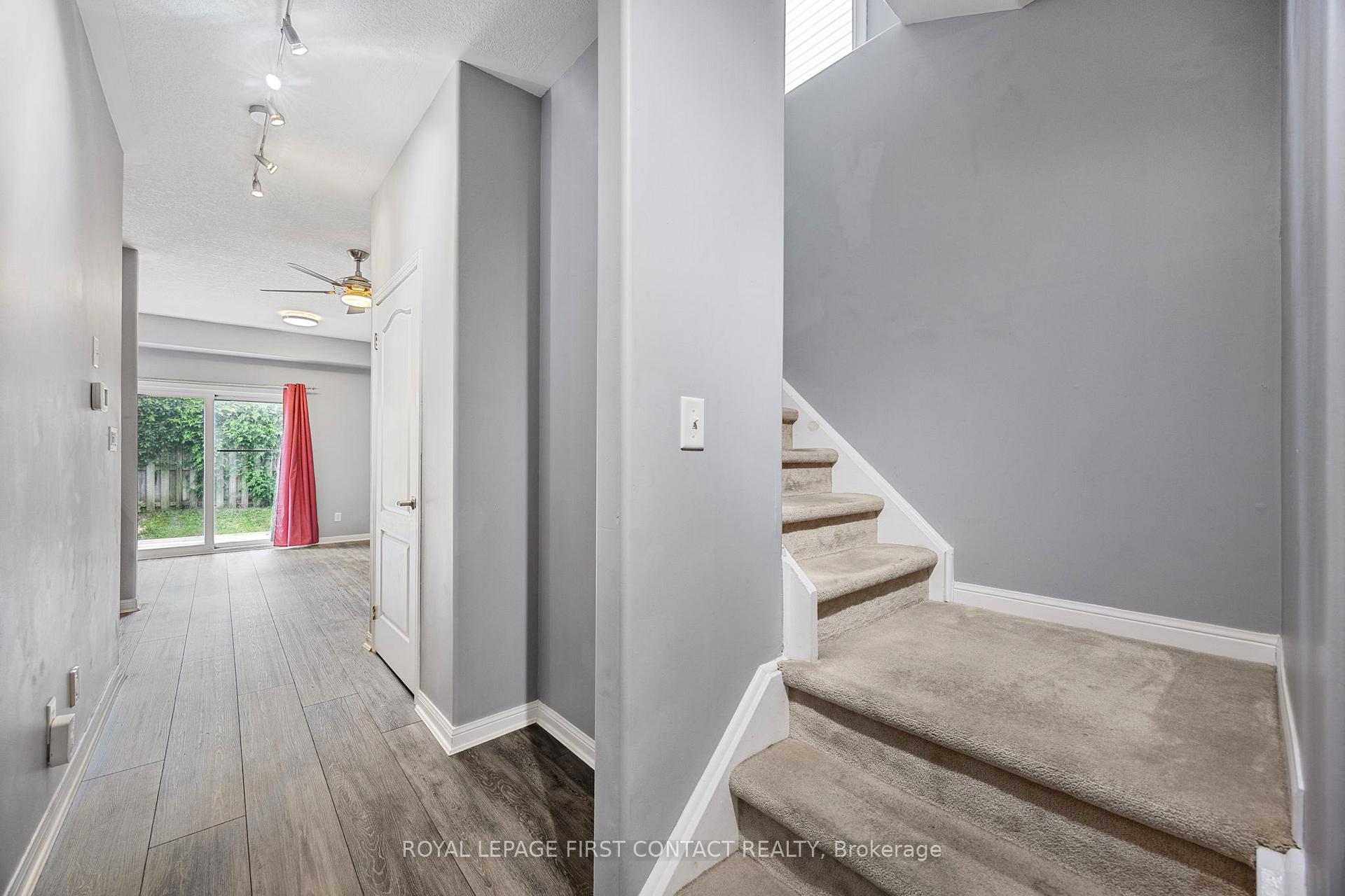 Photo 21 of Unit 12, 488 Yonge Street, Barrie, Painswick North — HOMEH