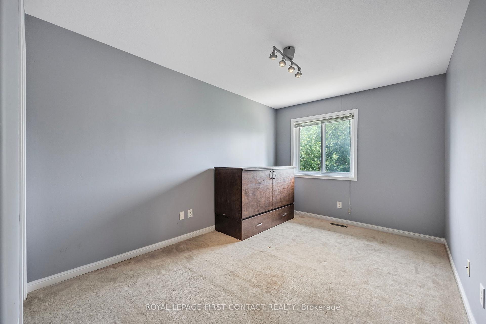 Photo 20 of Unit 12, 488 Yonge Street, Barrie, Painswick North — HOMEH