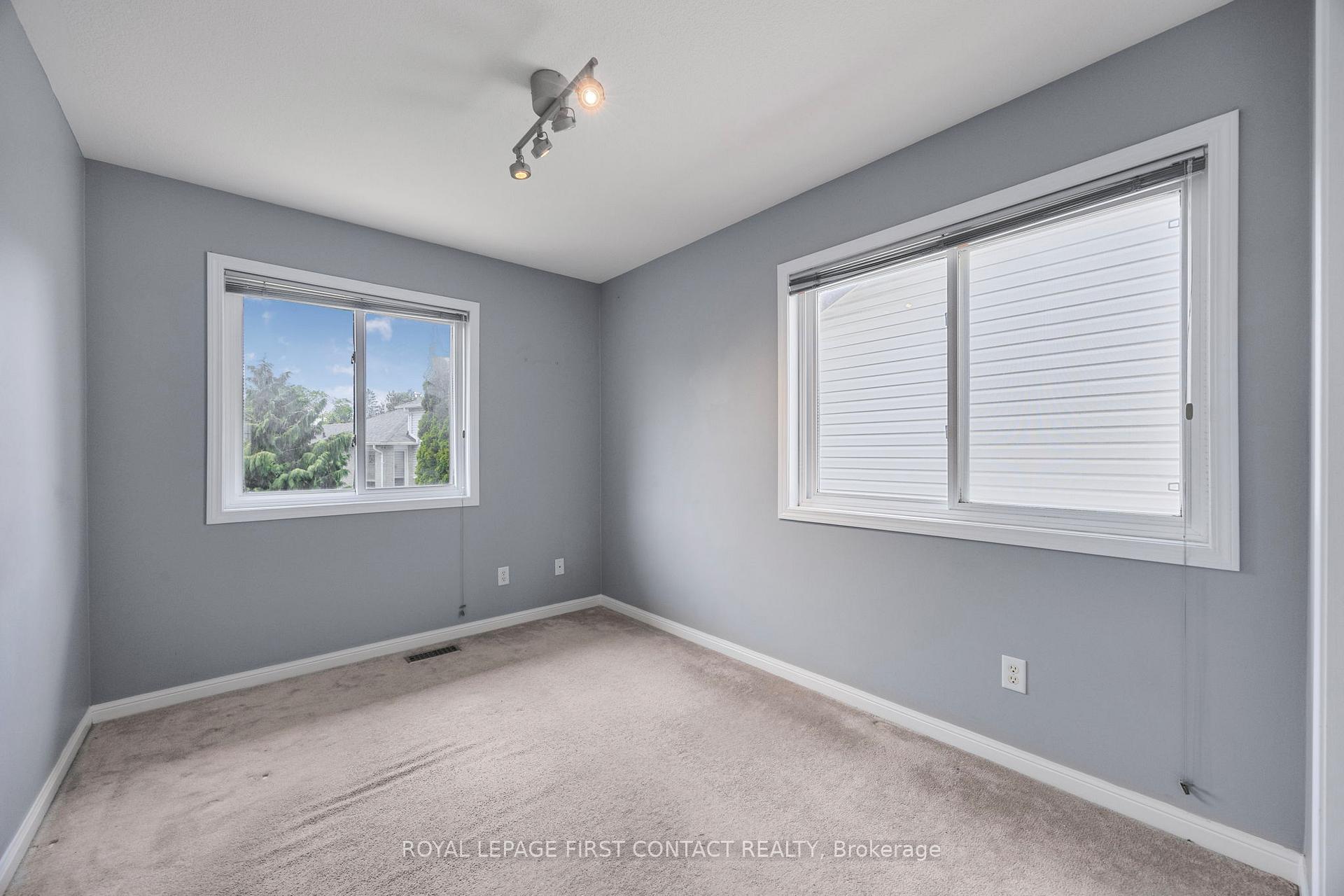 Photo 25 of Unit 12, 488 Yonge Street, Barrie, Painswick North — HOMEH