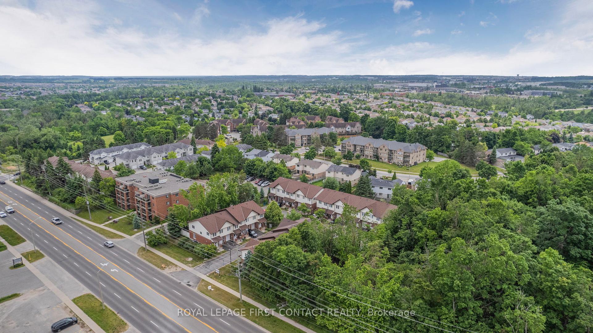 Photo 33 of Unit 12, 488 Yonge Street, Barrie, Painswick North — HOMEH