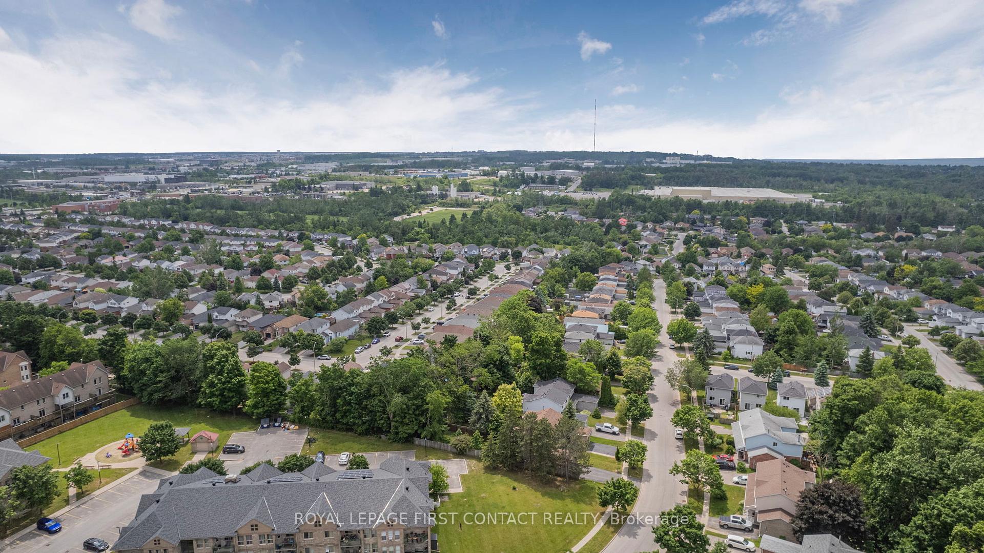 Photo 42 of Unit 12, 488 Yonge Street, Barrie, Painswick North — HOMEH