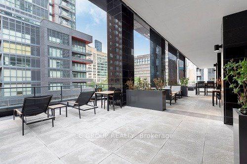 Front of Unit 4603, 181 Dundas Street E
