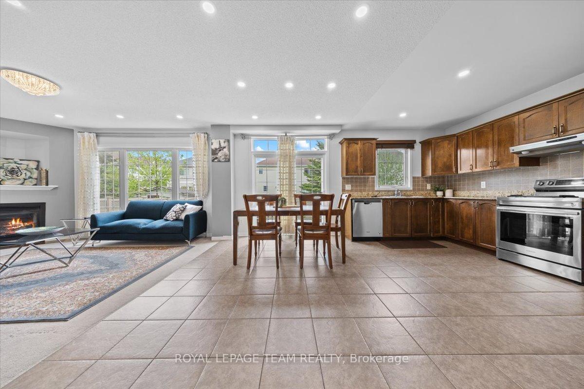 Photo 11 of 230 Hidden Meadow Avenue, Ottawa, Blossom Park/Kemp Park/Findlay Creek — HOMEH