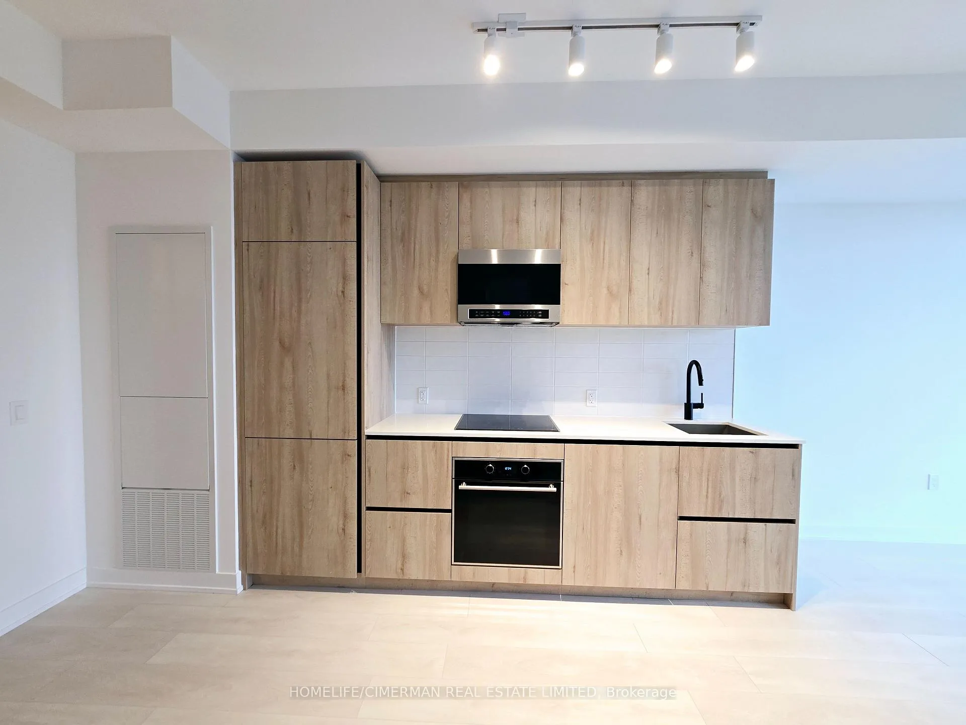 Photo 11 of Unit 1706N, 117 Broadway Avenue, Toronto, Mount Pleasant West — HOMEH