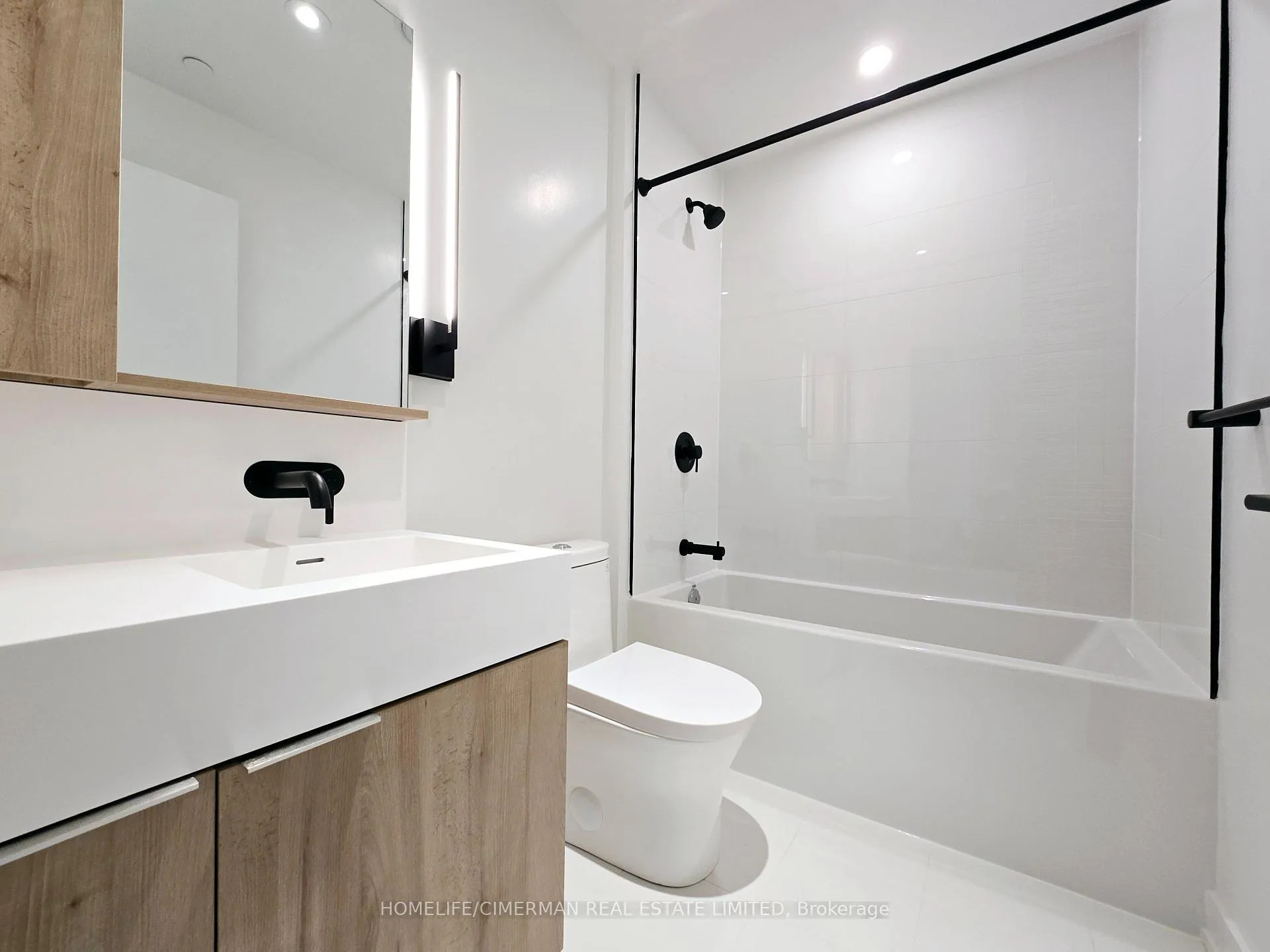 Photo 12 of Unit 1706N, 117 Broadway Avenue, Toronto, Mount Pleasant West — HOMEH