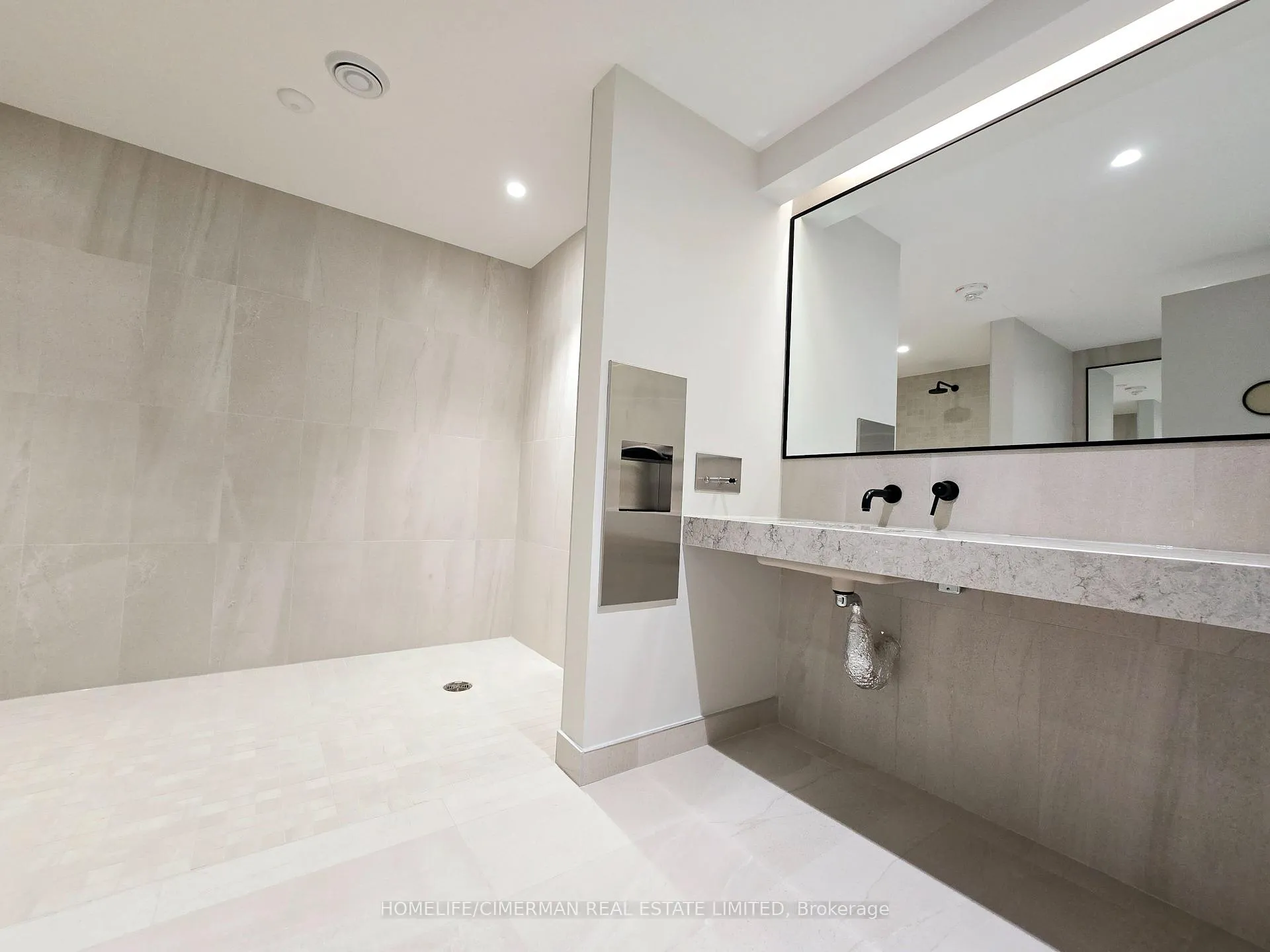 Photo 25 of Unit 1706N, 117 Broadway Avenue, Toronto, Mount Pleasant West — HOMEH