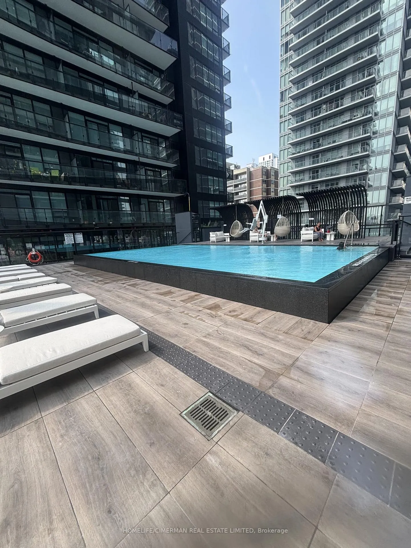Photo 31 of Unit 1706N, 117 Broadway Avenue, Toronto, Mount Pleasant West — HOMEH