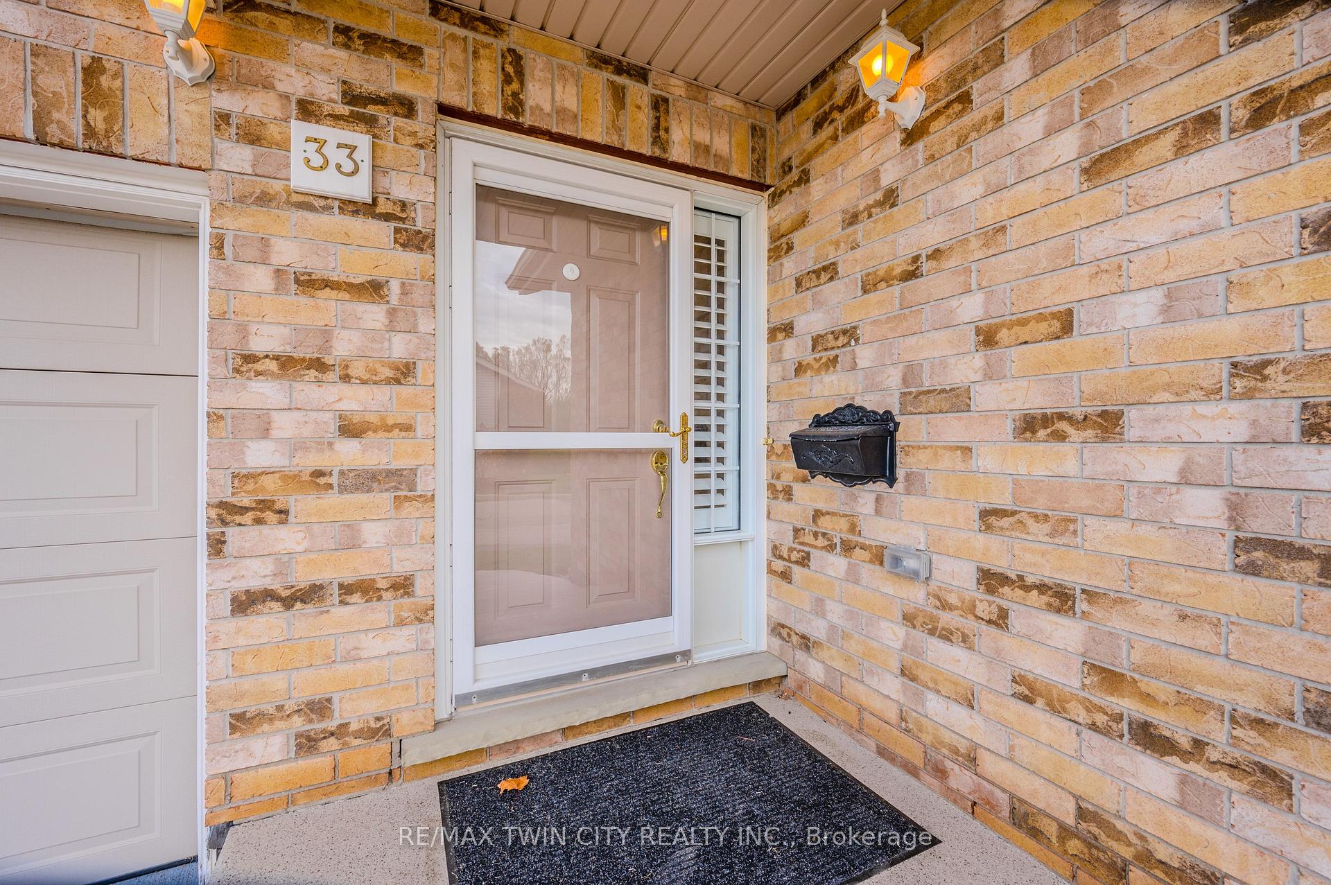 Photo 2 of Unit 33, 461 Columbia Street W, Waterloo — HOMEH
