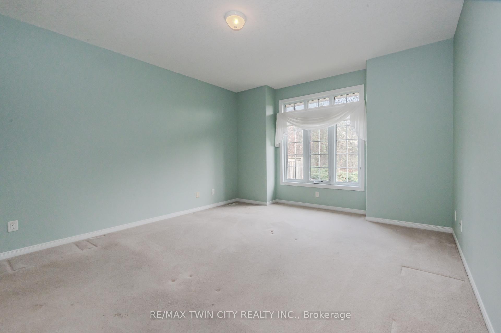 Photo 15 of Unit 33, 461 Columbia Street W, Waterloo — HOMEH