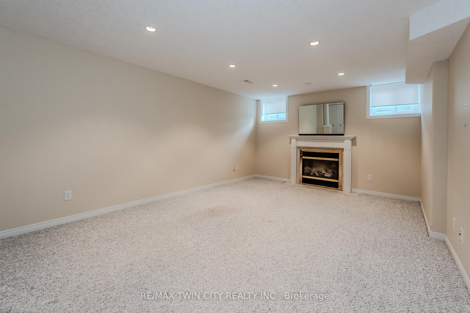 Photo 19 of Unit 33, 461 Columbia Street W, Waterloo — HOMEH