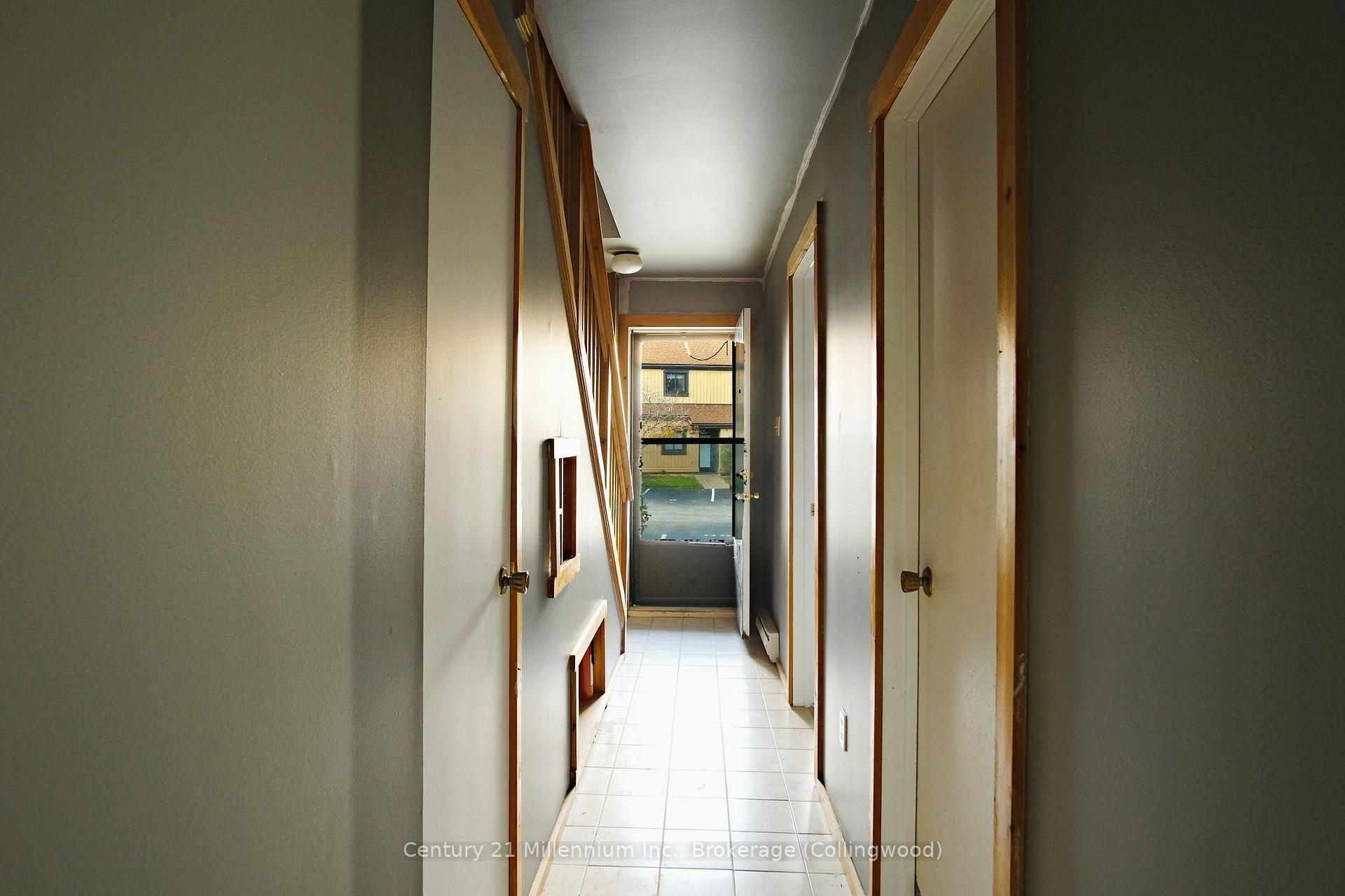 Photo 12 of 180 Escarpment Crescent, Collingwood — HOMEH