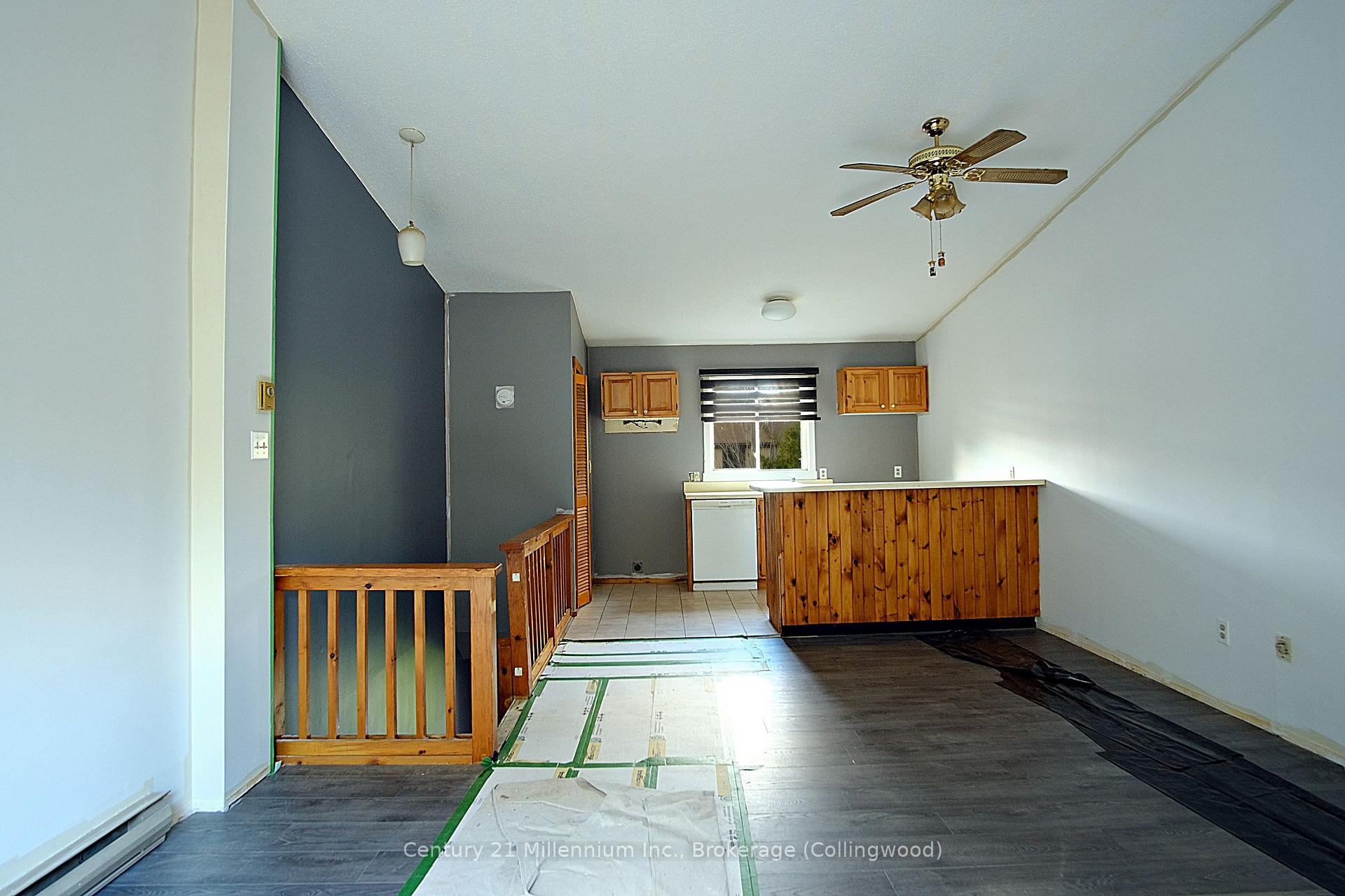 Photo 17 of 180 Escarpment Crescent, Collingwood — HOMEH