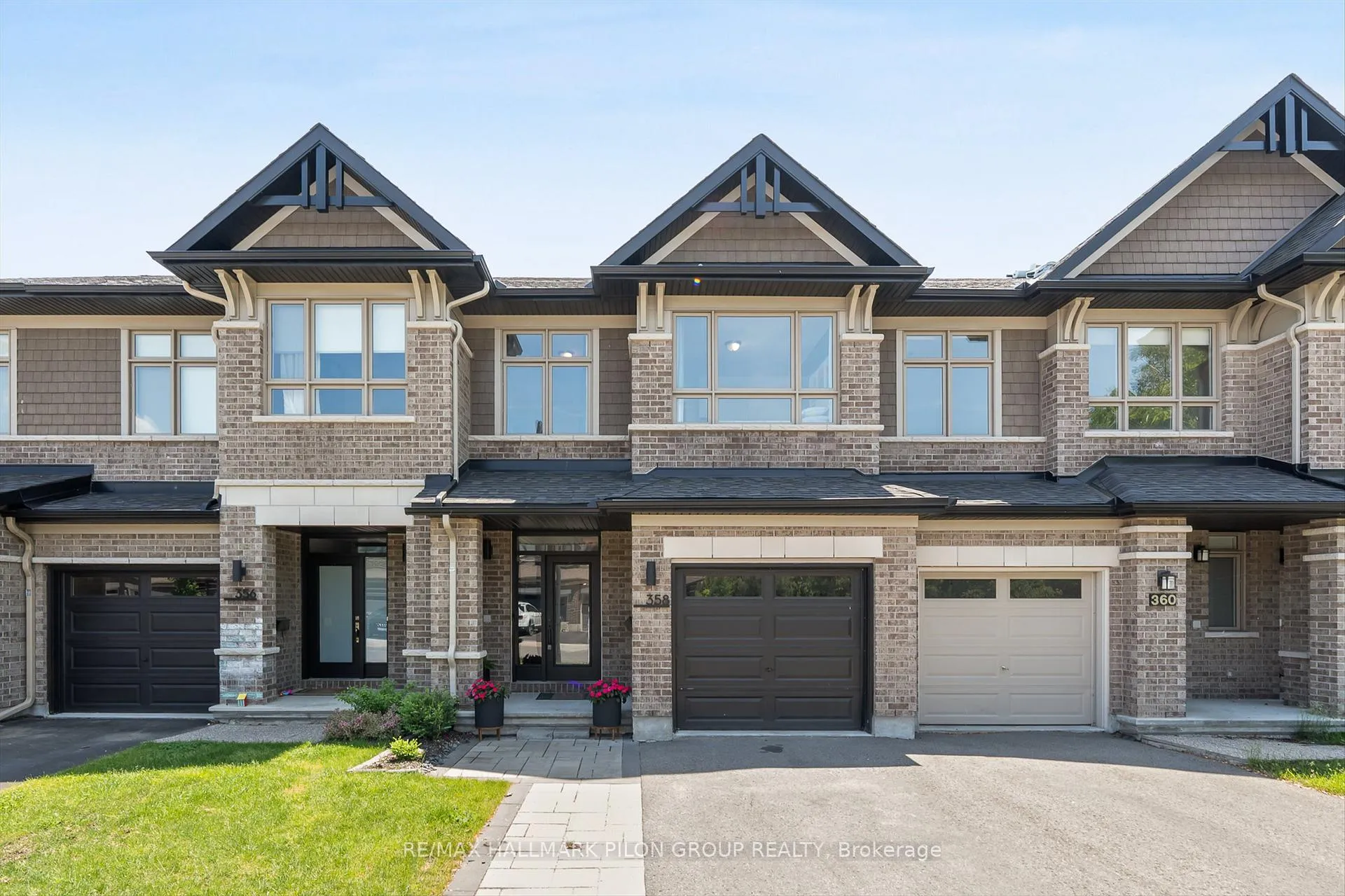 Photo 1 of 358 Rainrock Crescent, Ottawa, Mer Bleue/Bradley Estates/Anderson Park — HOMEH