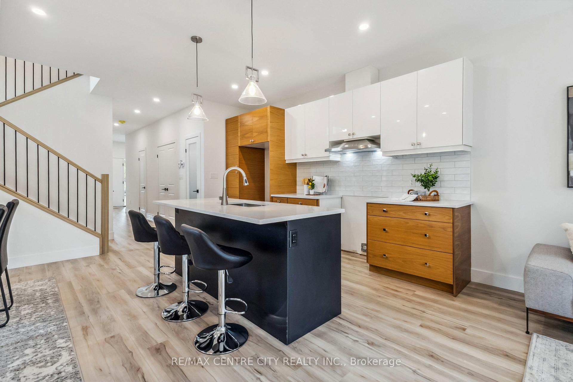 Photo 25 of 186 Queen Street, Dutton/Dunwich, Dutton — HOMEH