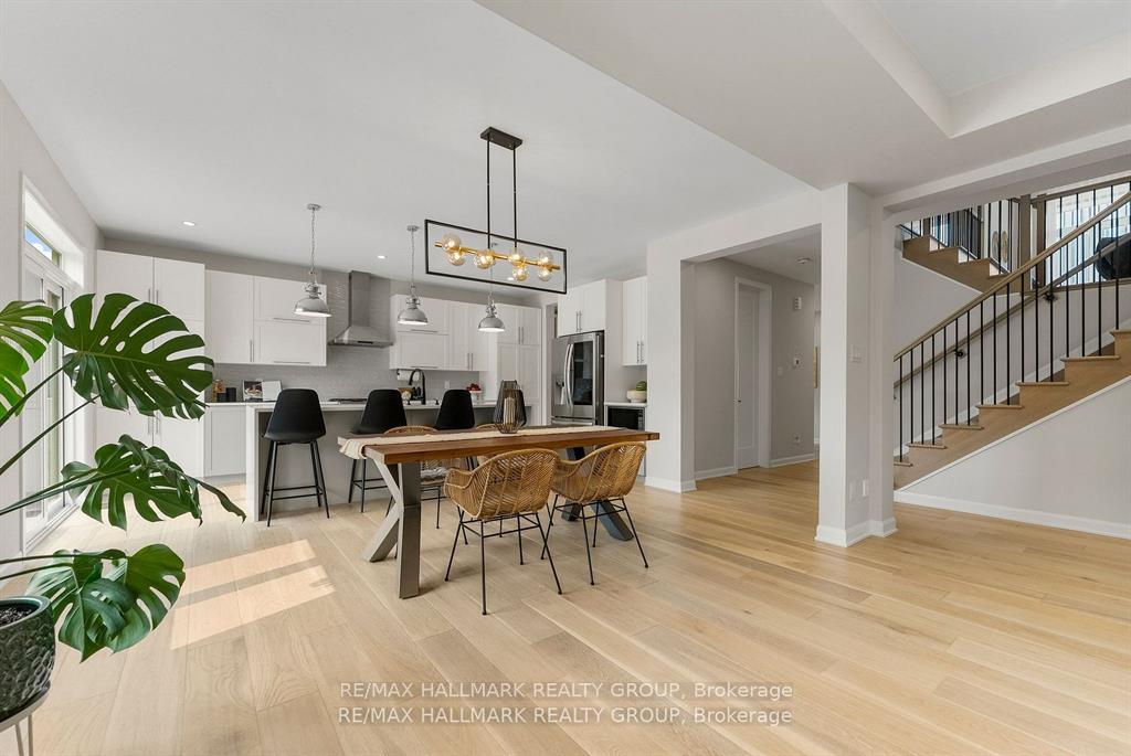 Photo 18 of 350 Cloyne Crescent, Ottawa, Barrhaven - Half Moon Bay — HOMEH